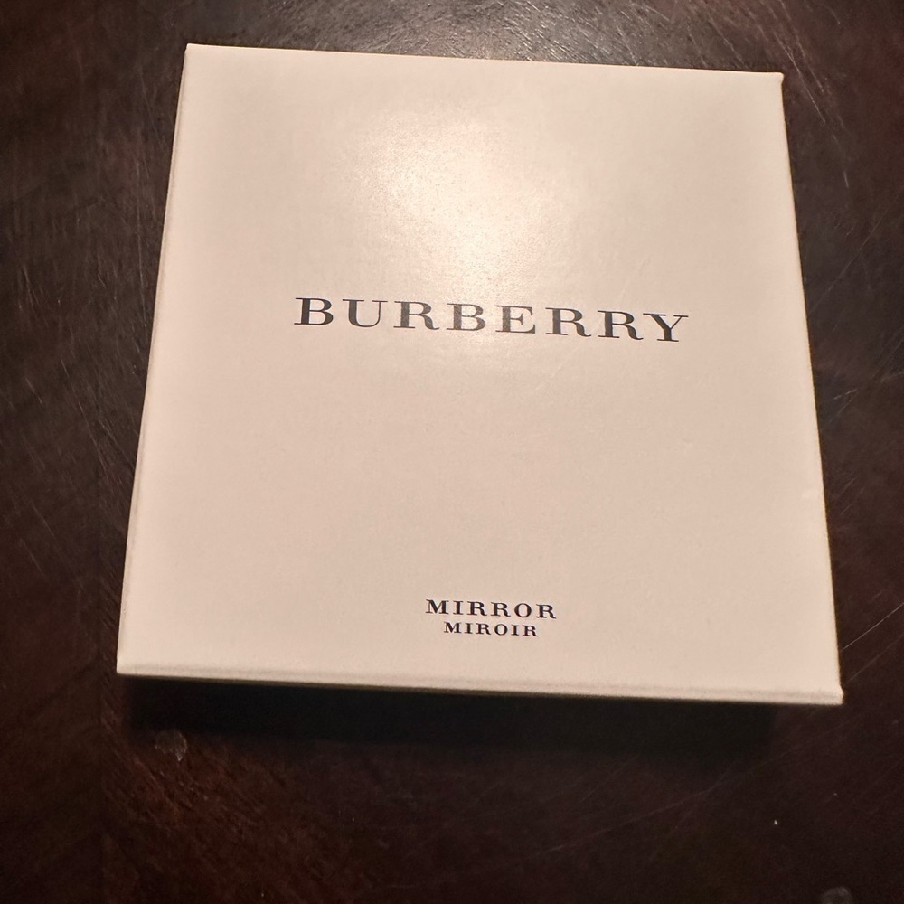 Burberry Beige Compact mirror with Ribbon